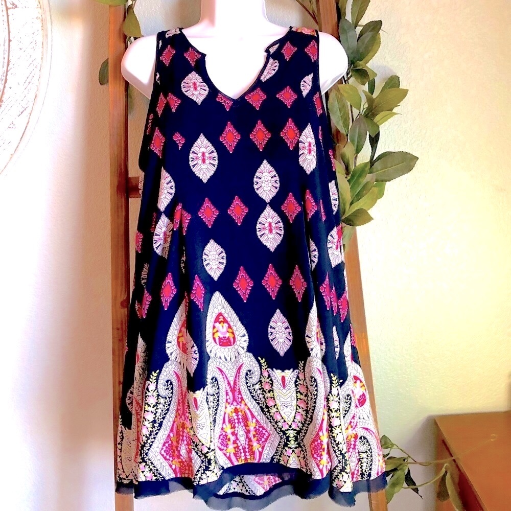Boutique Sleeveless Paisley Preppy Tunic